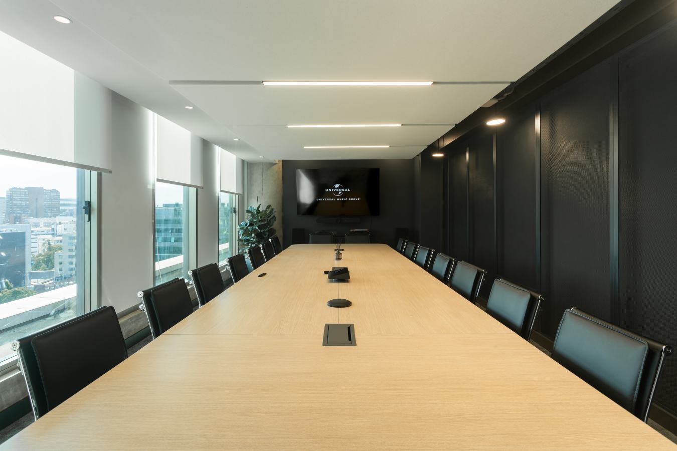 Designing the Ultimate Smart Conference Room for Legal Teams